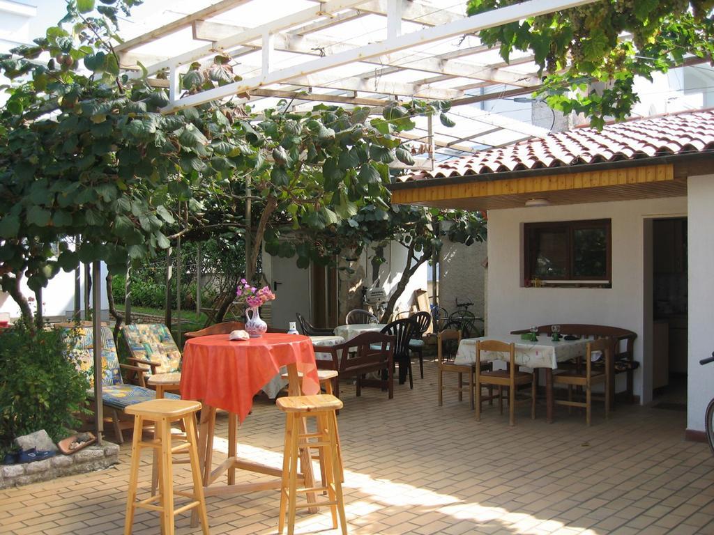 Casa Bianca Apartment Medulin Bagian luar foto