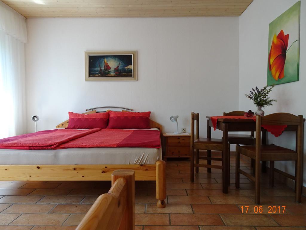 Casa Bianca Apartment Medulin Bagian luar foto